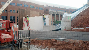 University of Tennessee Lake Loudoun Plaza/Pat Summitt Feature Wall